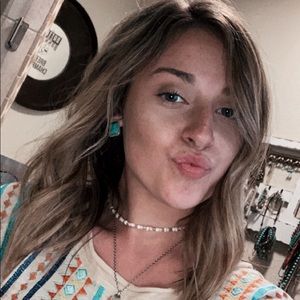 Meet your Posher, Chancee